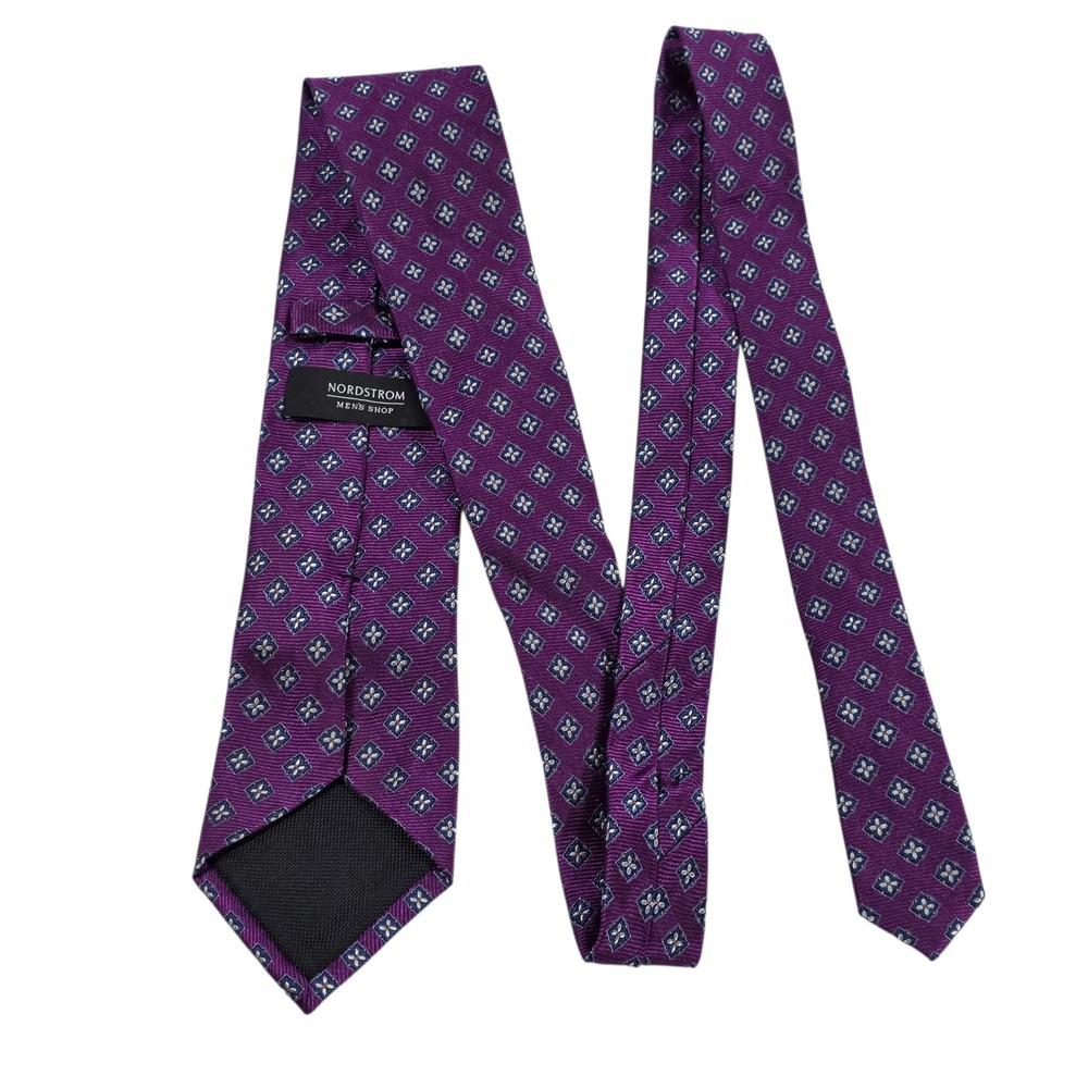 Nordstrom Mens Necktie Purple Floral Embroidered 100% Silk Classic‎ Business